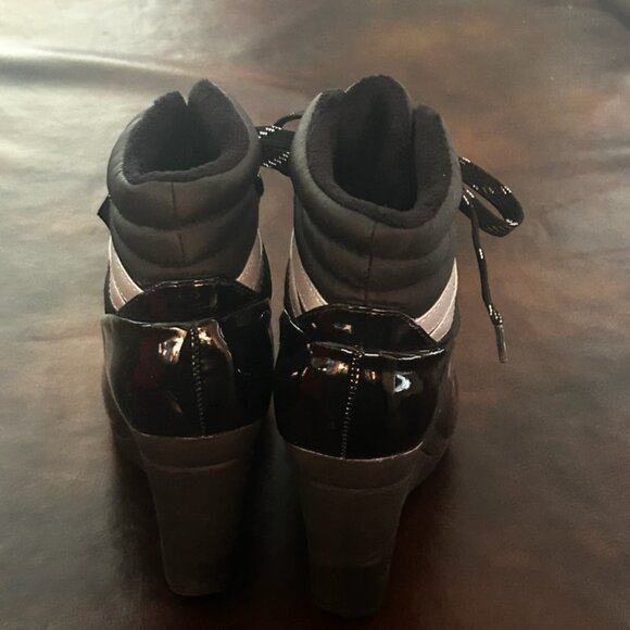 NIB Bebe PH8 Wedge Platform Ankle Booties - Picture 7 of 11